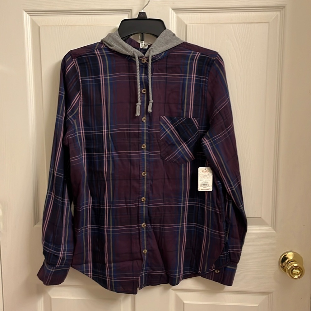 Mudd purple plaid cotton shirt. New with tax. Size medium.